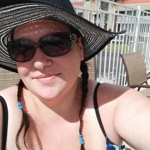 Meet your Posher, Kandi